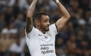 Corinthians estuda Renato Augusto como novo técnico do time Sub-20.