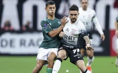 Corinthians mira no Racing um talento e reajusta estratégia de laterais
