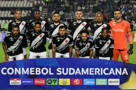 Da ambição ao adeus melancólico: a frustrante volta do Vasco aos torneios continentais