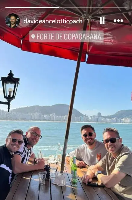 Davide Ancelotti visita o Forte de Copacabana em dia de descanso do Botafogo