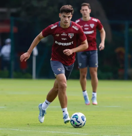De Esquecido a Recuperado: Bobadilla retoma confiança com chegada de Crespo ao São Paulo