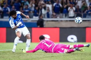 Derrota do Flamengo para o Santos é a pior pontuação do clube no Cartola em 2025