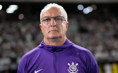 Dorival Júnior analisa Botafogo x Corinthians, critica calendário e revela injustiça no Brasileirão