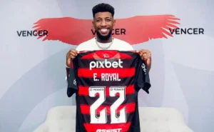 Emerson Royal justifica retorno ao Brasil e surpreende torcida do Flamengo Carioca