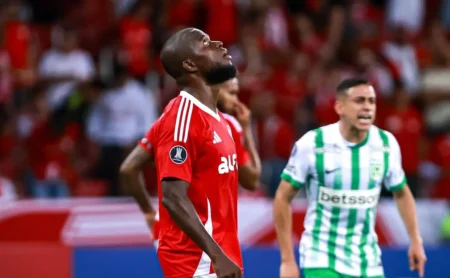 Enner Valencia Recebe Críticas por Falta de Produtividade no Brasileirão Betano