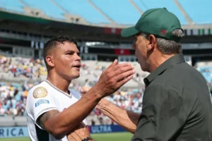 "Entenda o que levou Renato Gaúcho a mudar o esquema do Fluminense antes de conquistar a Inter de Milão"