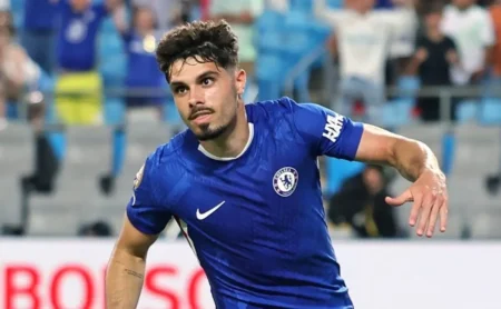 Enzo Maresca diz que deixou Pedro Neto tomar a decisão se quer jogar contra o Palmeiras