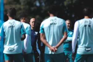 Escalação do Cruzeiro: Jardim pode comandar time contra o Ceará; veja o provável time