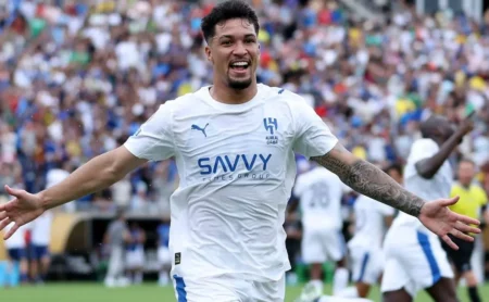 Ex-Santos, Marcos Leonardo relembra Mundial de Clubes e revela sonho: "Seleção e com o Neymar"
