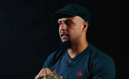 Felipe Melo elogia Fabrício Bruno após destemor enfrentando o Corinthians