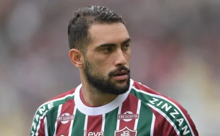 Fenômeno Freytes Recebe Críticas Duras da Torcida Após Derrota do Fluminense