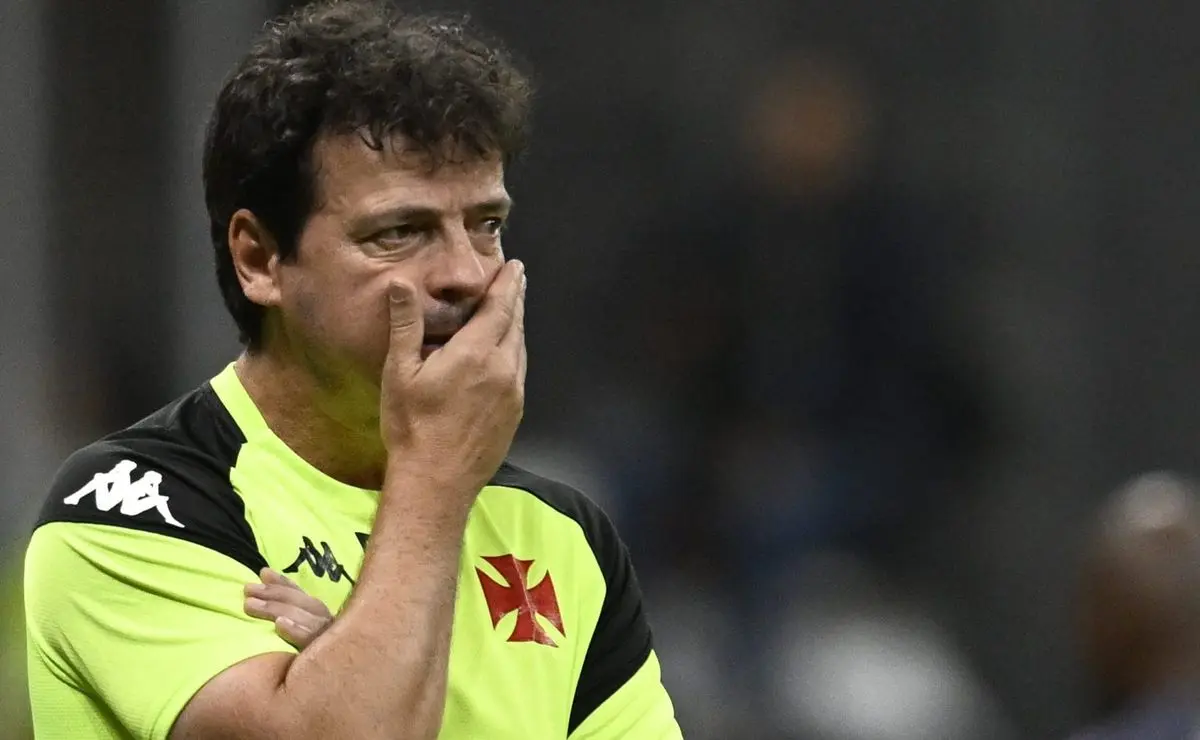 Fernando Diniz explica como o Vasco pode reverter a goleada do Independiente del Valle na Copa Sul-Americana