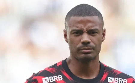 Flamengo Aceita Vender De La Cruz por R$ 102 Milhões