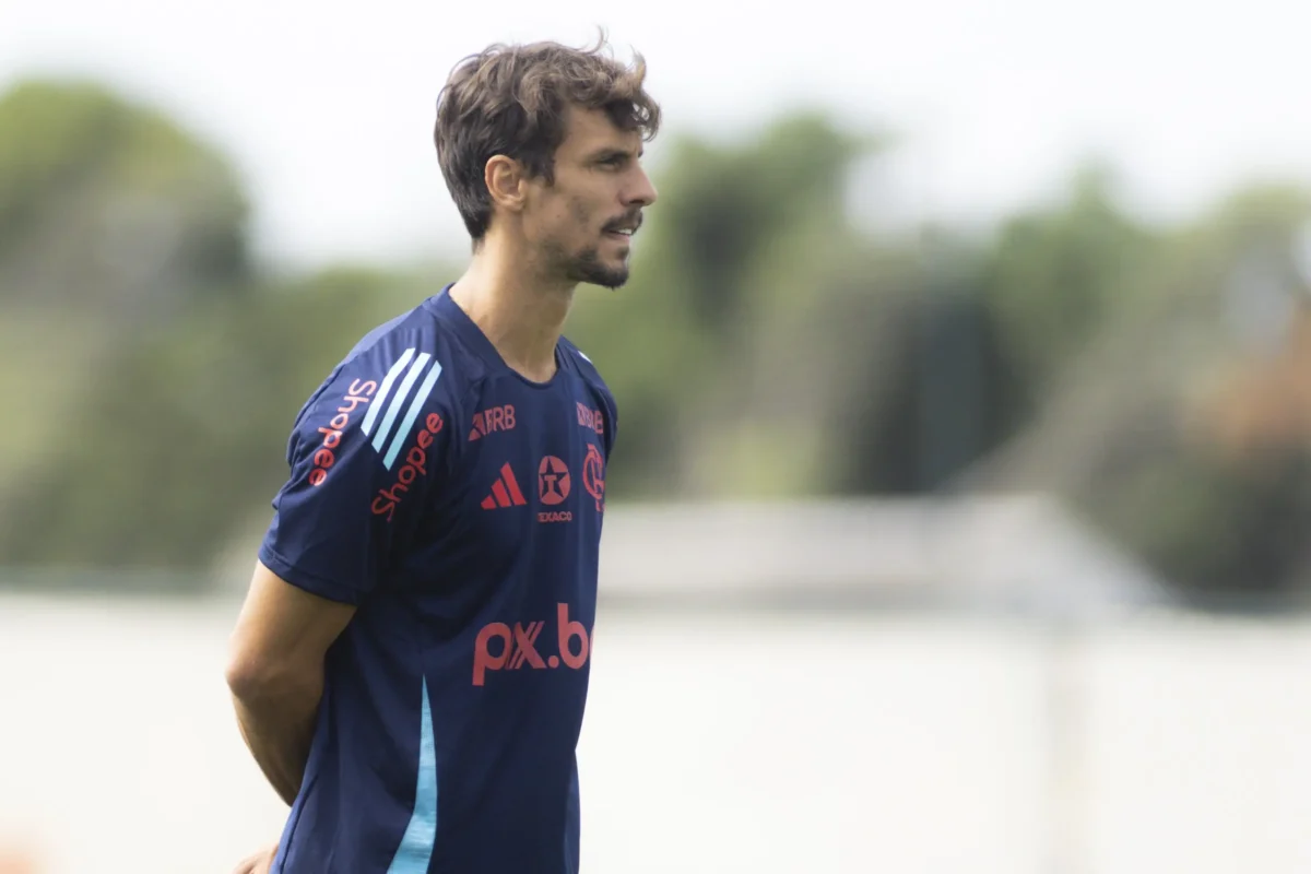 "Flamengo é mais eficaz na bola parada desde a chegada de Rodrigo Caio à comissão técnica"