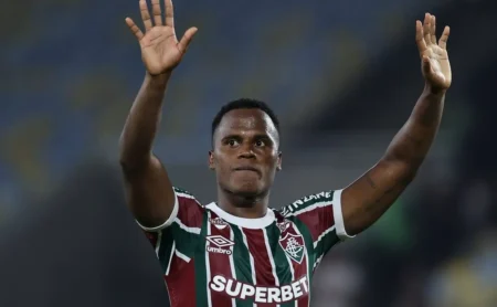 Fluminense ultrapassa R$ 230 milhões em venda e aparece entre os quatro clubes que mais lucraram em 2025