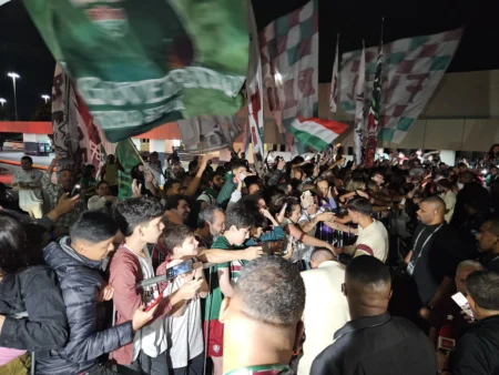 Fluminense vai de sonhos da Copa a vaias em duas semanas com sequência de derrotas