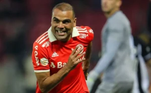 Gabriel Mercado de volta ao time titular do Internacional após quase um ano