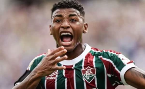 Hércules saindo rumo ao Catar após receber sondagem tem veredito e volante segue para o Fluminense