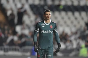 Jogadores do Vasco que podem assinar pré-contrato com outro clube a partir desta semana
