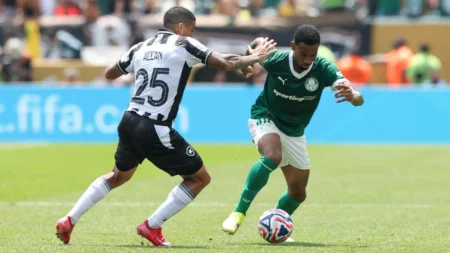 "Joia do Palmeiras, Allan encanta na Copa de Clubes e realiza sonho de família: "Essa pressão é um privilégio"'".