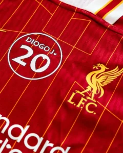 Jota é homenageado: Fotos da comemoração no Liverpool e no Milan