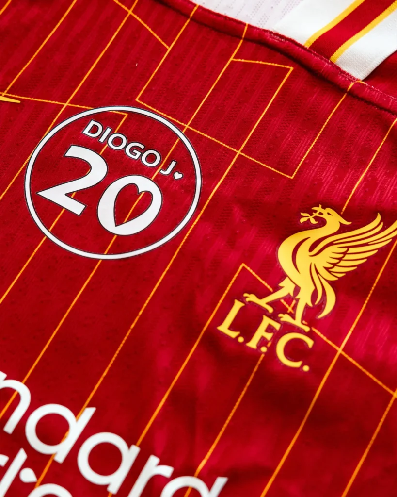 Jota é homenageado: Fotos da comemoração no Liverpool e no Milan