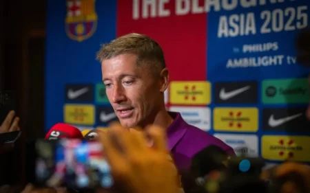 Lewandowski elogia o jovem Yamal, mas pondera sobre a joia do Barcelona.