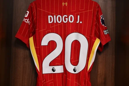 Liverpool anuncia aposentadoria da camisa 20 de Diogo Jota