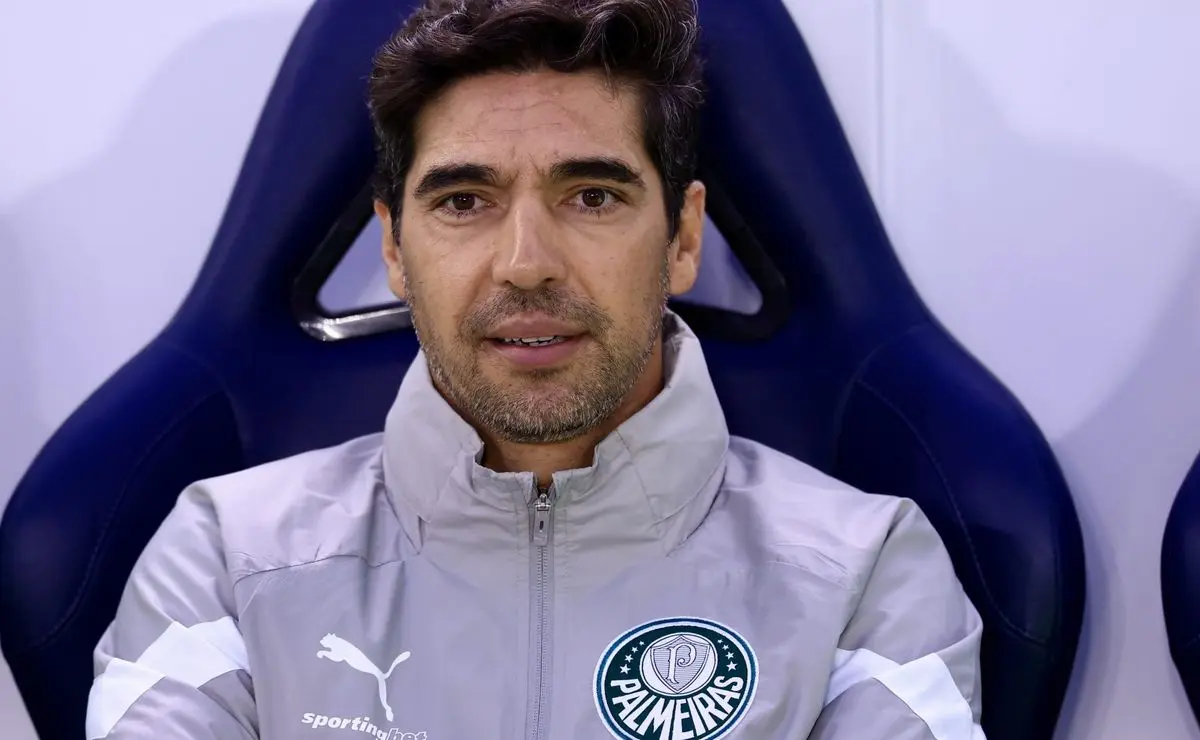 "Mayke Confirma: Abel Ferreira e Conversa que Selou Contratação no Santos"