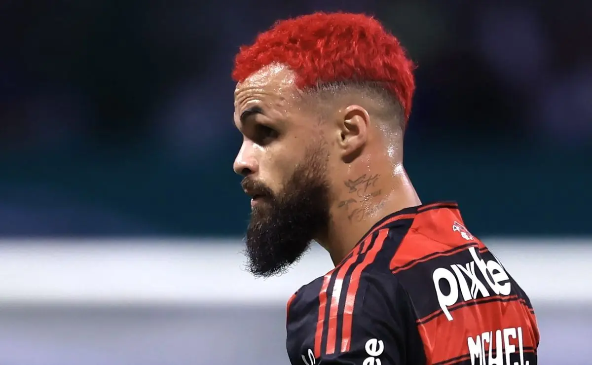 Michael Correia pode deixar o Flamengo e acertar com o Al-Duhail do Catar