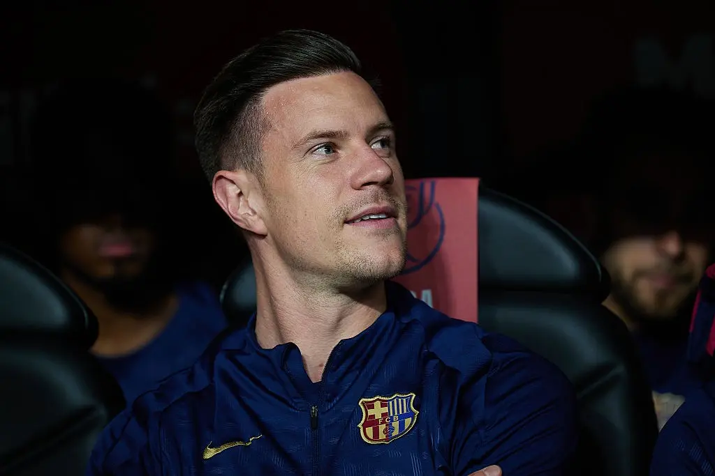 Novo Titulo: Ter Stegen enfrentará uma nova cirurgia e estará fora das partidas do Barcelona por três meses.