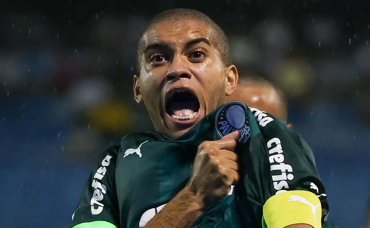 Palmeiras lucra com a venda de Gabriel Vareta ao Al Wasl
