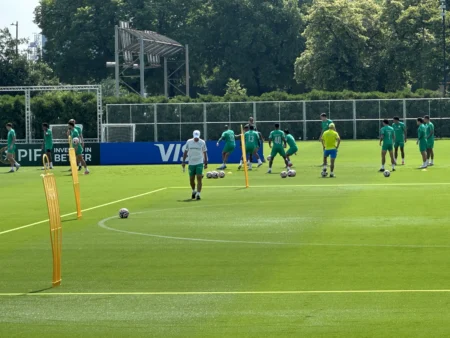 Palmeiras treina sem Paulinho e Piquerez mira nas quartas da Copa de Clubes