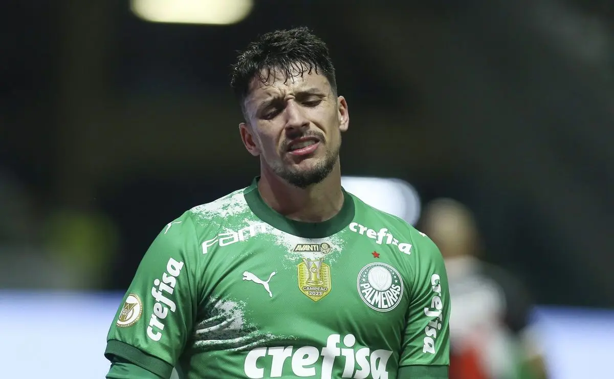 Piquerez toma decisão após sondagens da Europa e futuro do jogador no Palmeiras é debatido