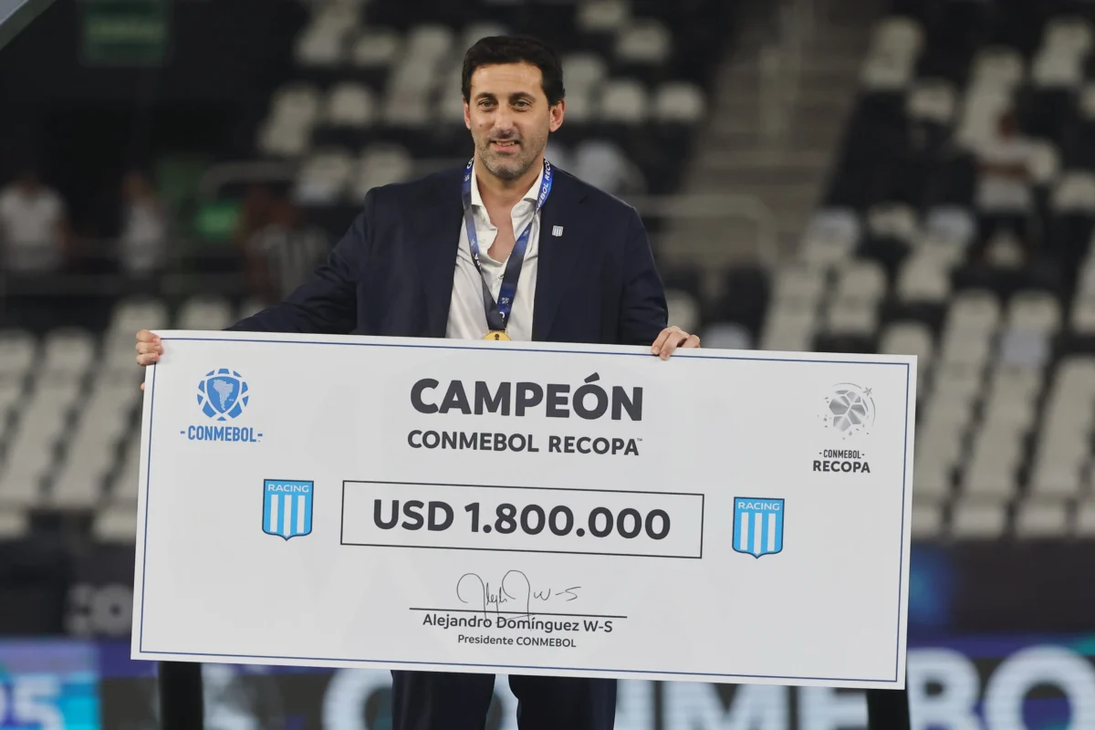 "Presidente do Racing se revolta após River tirar Salas"