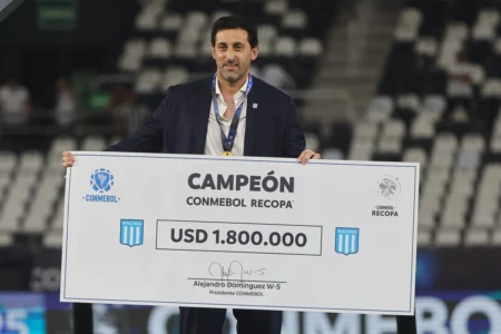 "Presidente do Racing se revolta após River tirar Salas"