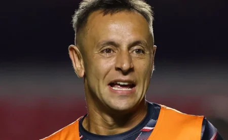 Rafinha lamenta derrota do Flamengo e critica o desempenho do time: "Dava para ter sido melhor"