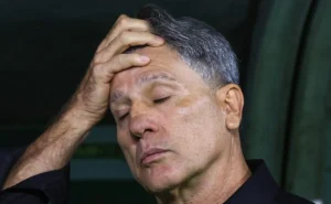 Renato Perde a Paciência Com o Fluminense antes de Confronto com o Flamengo