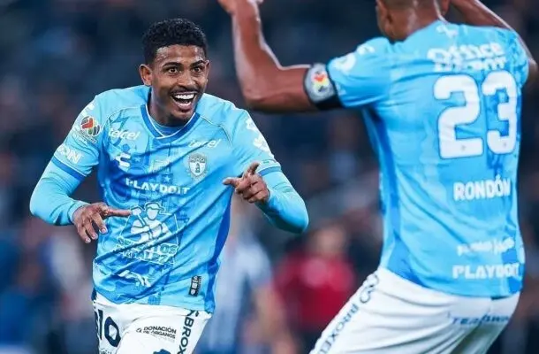 Renato planeja usar John Kennedy como 2º atacante e quer um centroavante adicional no Fluminense.