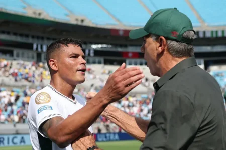 "Renato se destaca no Fluminense com novas escalações na Copa"