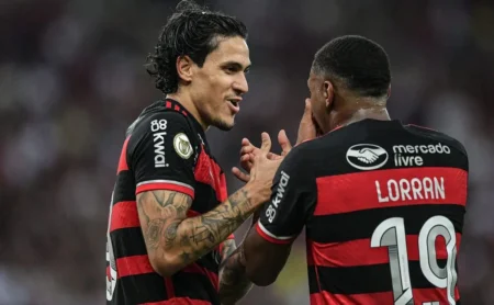 Santos busca empréstimo de Lorran, atacante do Flamengo