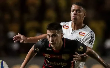 Santos enfrenta o Sport em um duelo direto contra a queda de divisão; veja o confronto tático