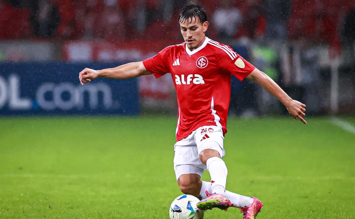 Sem Bernabéu, Internacional divulga lista de relacionados para duelo contra o Vitória.