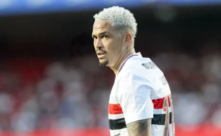 São Paulo vence, mas Luciano falha no pênalti e critérios de escolha do batedor são questionados