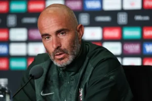Técnico do Chelsea se declara fã do futebol brasileiro e elogia Abel.