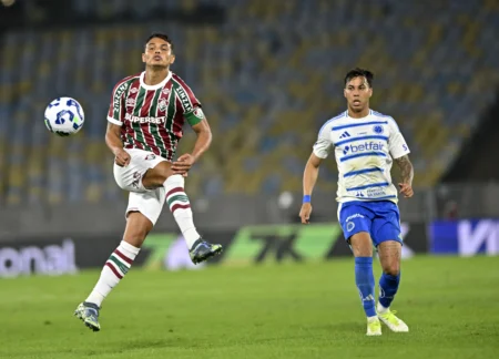 Thiago Silva lamenta a saída de Arias do Fluminense: "Vai fazer falta para a gente"