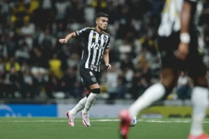 Vai sair do Atlético-MG? Fausto Vera descreve situação no clube como "um pouco confusa"