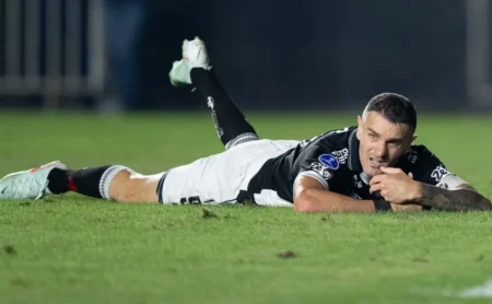 Vasco sofre com crise de pontaria e sequência de derrotas
