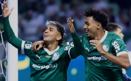 Walter Casagrande elogia competitividade do Palmeiras, mas cobra que time aprenda a ganhar partidas decididas