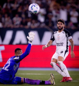 Yuri Alberto admite dores e projeta jogar 90 minutos contra Palmeiras, exaltando retorno no Corinthians